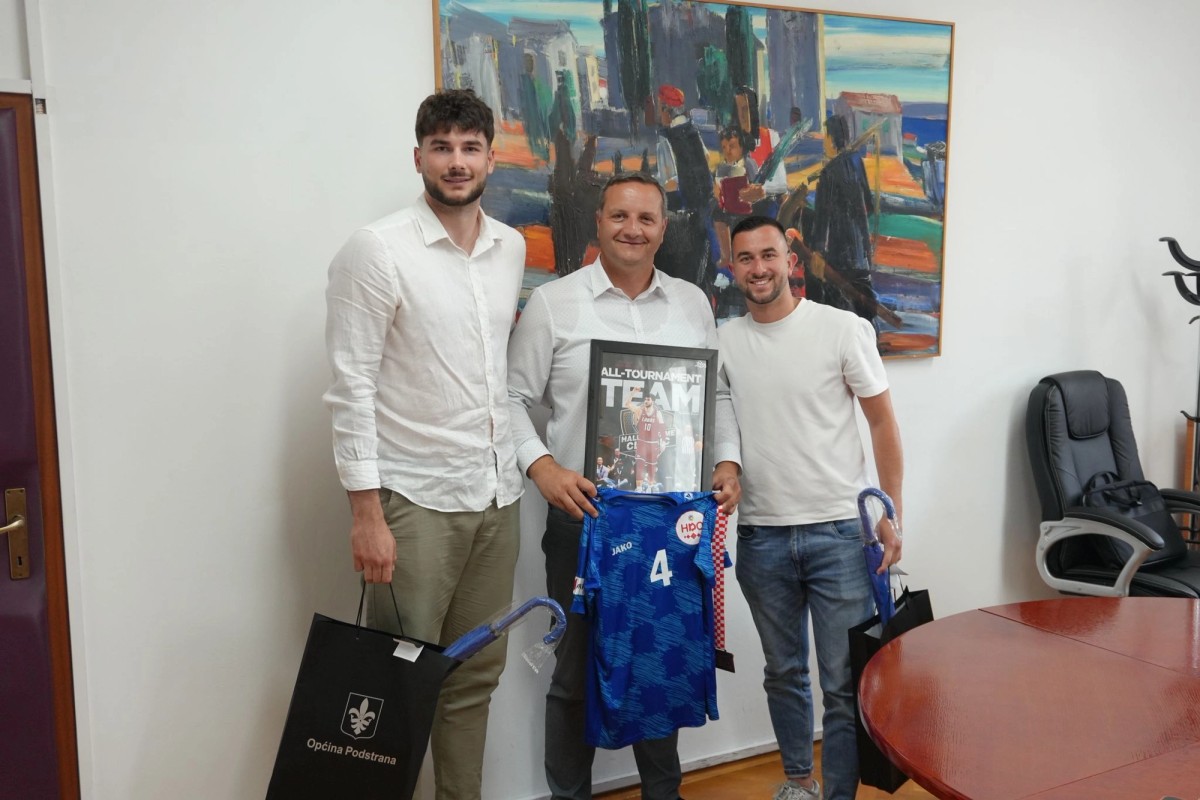 Načelnik Podstrane upriličio prijem za uspješne sportaše Tomislava Buljana i Luku Rosu