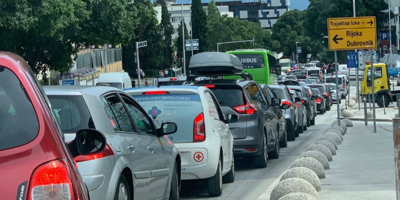 Gužve u i oko Splita, svi raspoloživi policajci su na terenu