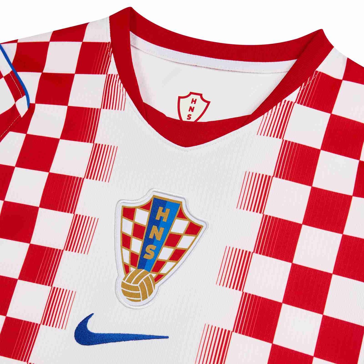 Predstavljen novi dres hrvatske nogometne reprezentacije!