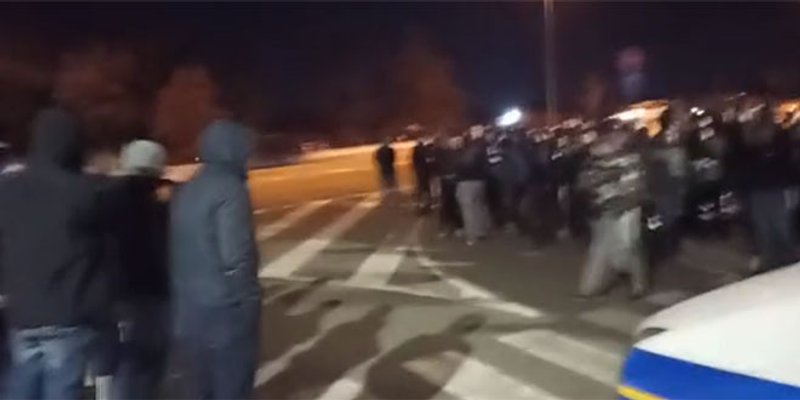 POTRES U RIJECI: Rožman podnio ostavku, Armadu policija spriječila da ne napadnu igrače