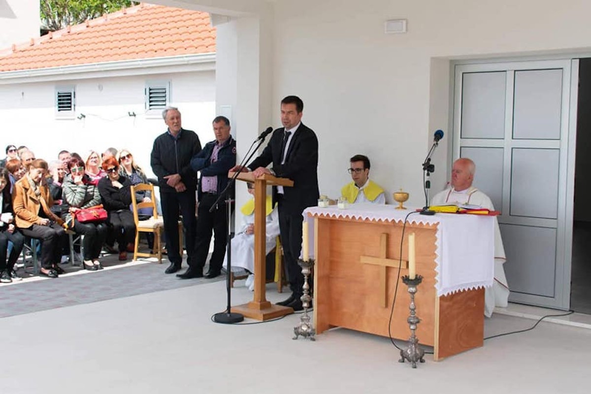 Mrtvačnica na Klisu