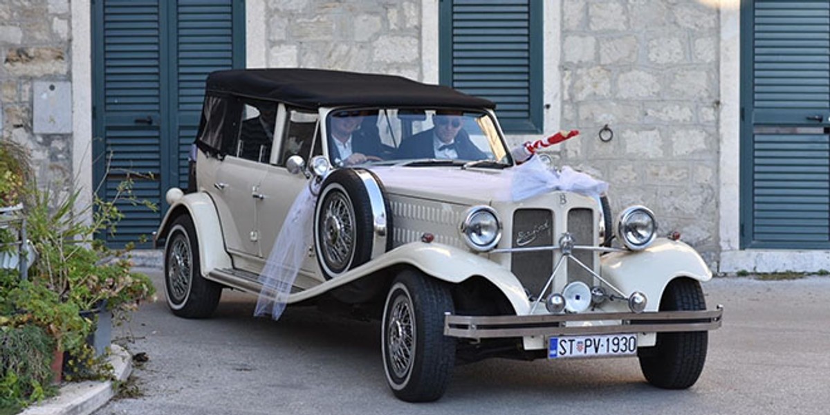 OSVOJI VOŽNJU ZA PAMĆENJE Valentinovo na zadnjem sjedištu Luga! 