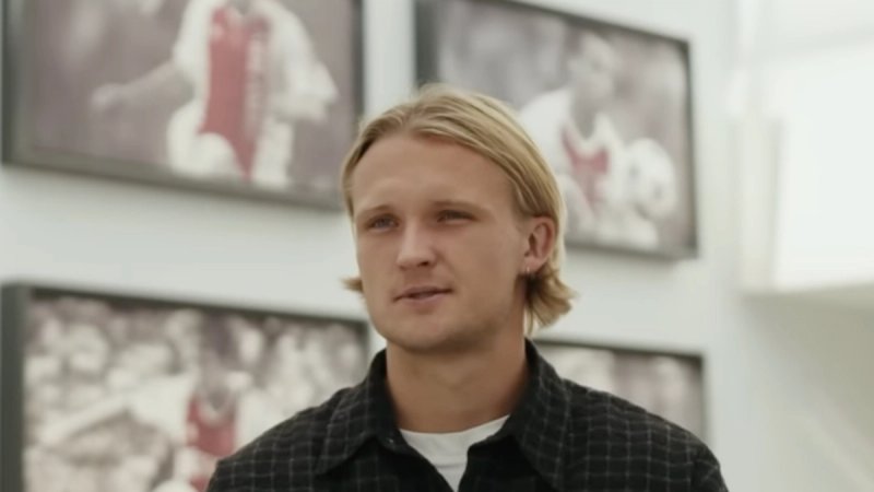 Bio je član najuspješnijeg Ajaxa u modernoj povijesti, a zbog teške ozljede neće igrati na Poljudu