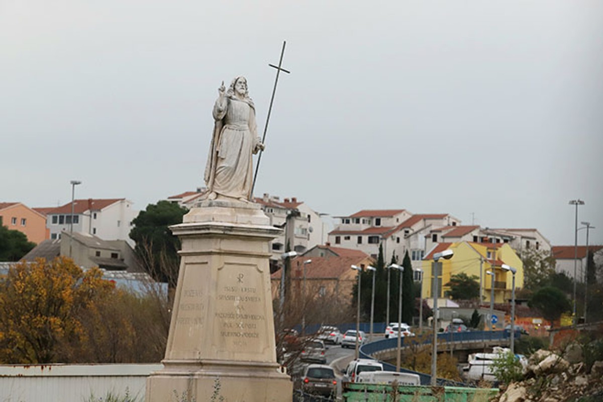 DI JE ZAPELO? Kako su Hrvatske ceste otkrile Isusa