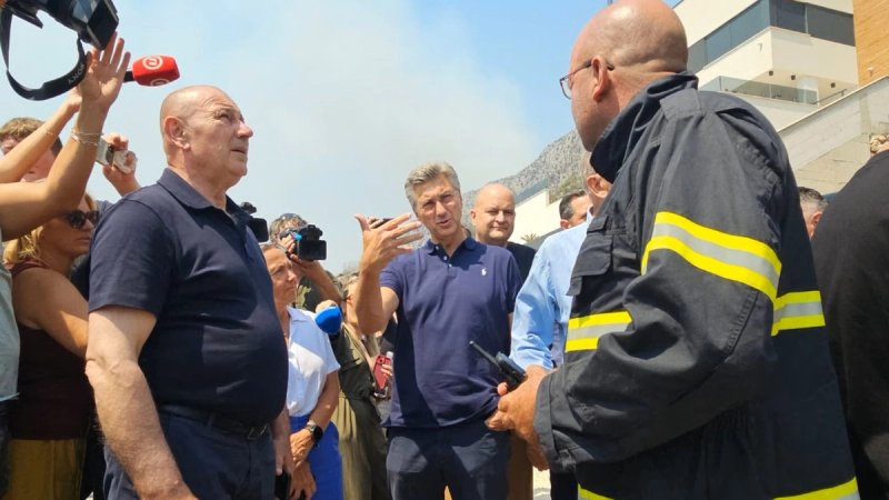 O SMRTI OMIŠKOG VATROGASCA OGLASILI SE IZ VLADE: Izražavamo duboku sućut obitelji, bližnjima i svim omiškim vatrogascima