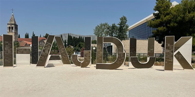 DEMISTIFIKACIJA Rasističko skandiranje je najčešći razlog kazni Hajduku, a najmanje dolazi sa Sjevera