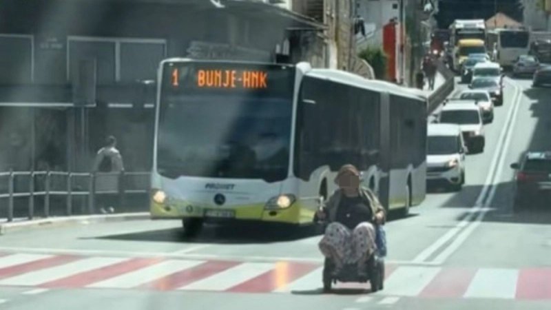 Stotine tisuća ljudi pogledale snimku žene iz Splita, pogledajte što je radila