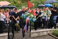 FOTO Obljetnica napada na vojarne JNA u Sinju, upaljene svijeće za poginule Kambera i Ercega