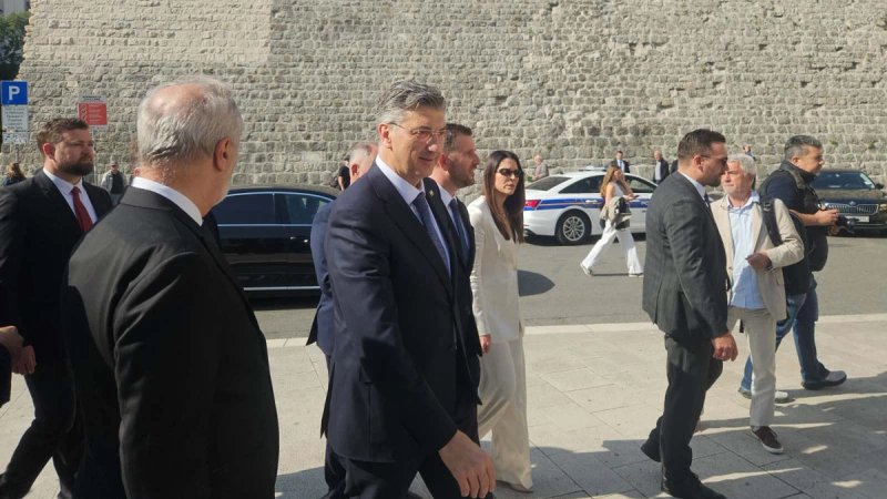 PLENKOVIĆ STIGAO U SPLIT: Sastanak uoči sjednice u Plavom salonu