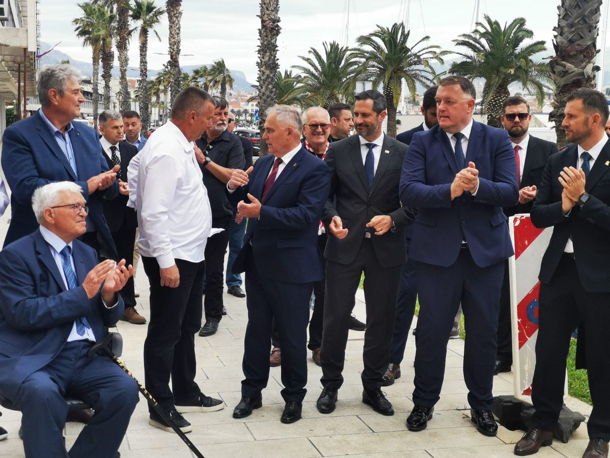 VIDEO Žestoka poruka iz Splita: 'Kako da se ponašam kao branitelj kad imamo u modi filmove koje snimaju bradati ljudi...'