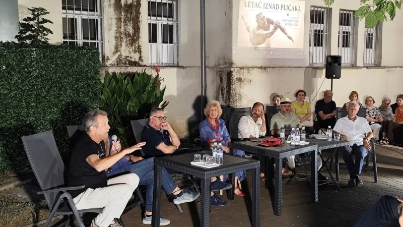 FOTO/VIDEO Tolja - letač iznad plićaka: Održana večer sjećanja na Anatolija Kudrjavceva
