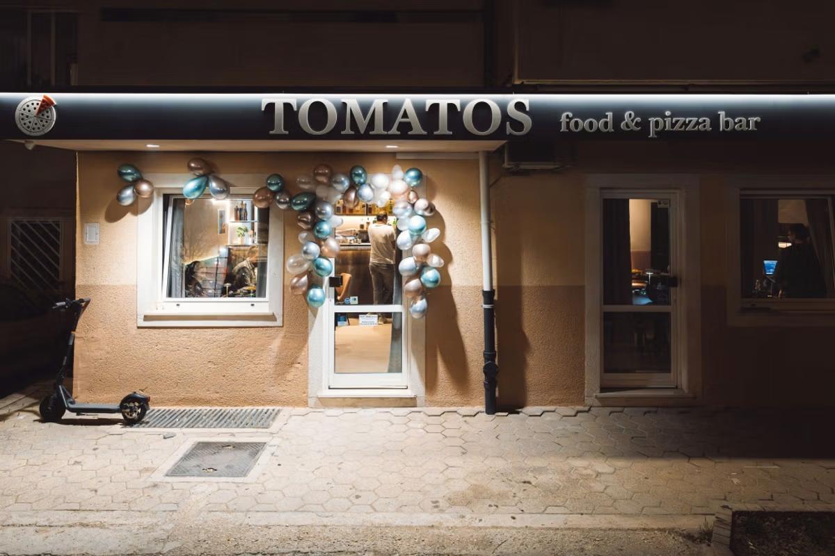 Tomatos