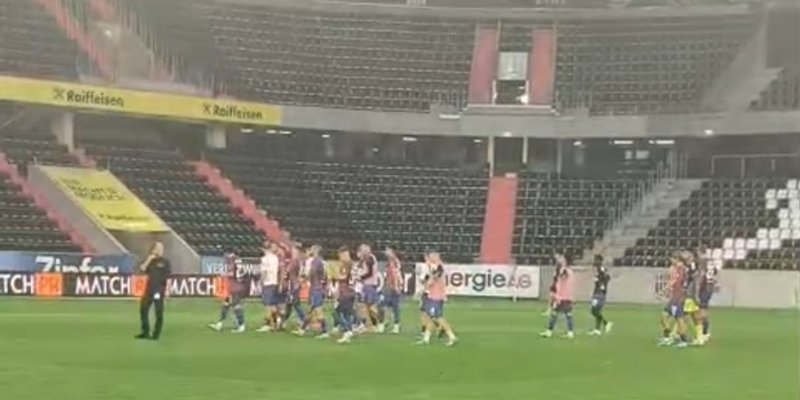 VIDEO: Pogledajte kako su navijači Hajduka ispratili igrače nakon poraza