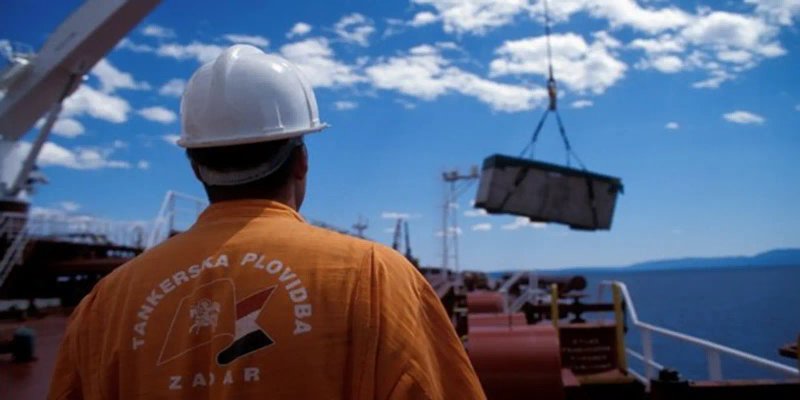 Brod Tankerske plovidbe s pet Hrvata zapeo u Perzijskom zaljevu 