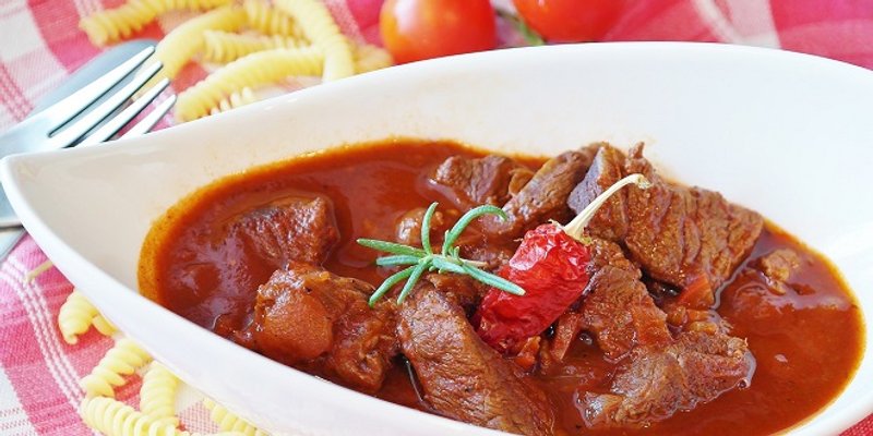 KRALJ SVIH JELA Recept za juneći gulaš s krumpirom