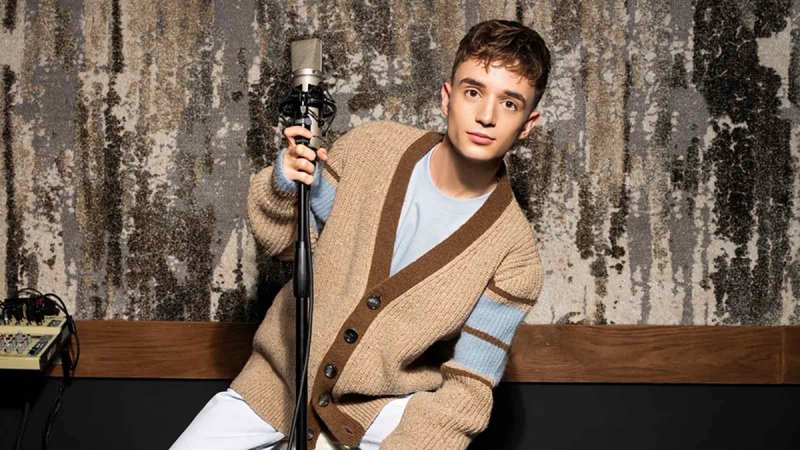 BEZ BUKE I BEZ FILTERA: Pjesma Josipa Bačića - 'Spašeni' u najintimnijem izdanju do sada