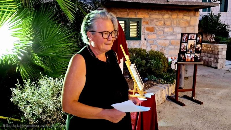 FOTO Otkriven spomenik akademskom kiparu na njegovom Drveniku, ispričane crtice iz njegova života