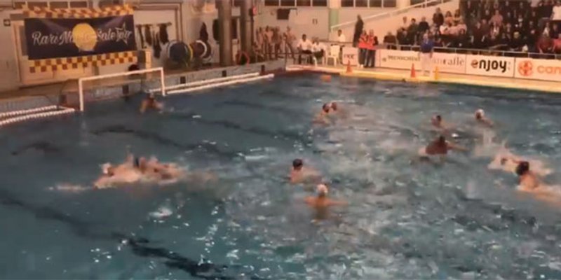 VIDEO: Elez zabio za pobjedu s pola terena i bacio Salerno u trans!