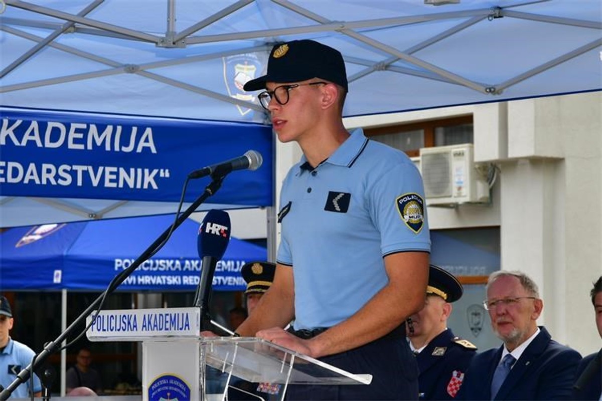 Svečana prisega povodom završetka školovanja učenika 4. razreda Policijske škole 'Josip Jović'