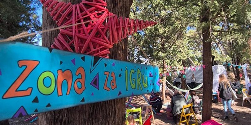 FOTOGALERIJA: Festival mentalnog predaha okupio više od 300 građana na Turskoj kuli