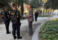 15. SPLIT PRIDE Čovjek s krunicom i Novim zavjetom pokušavao 'udijeliti milost' i interventnim policajcima