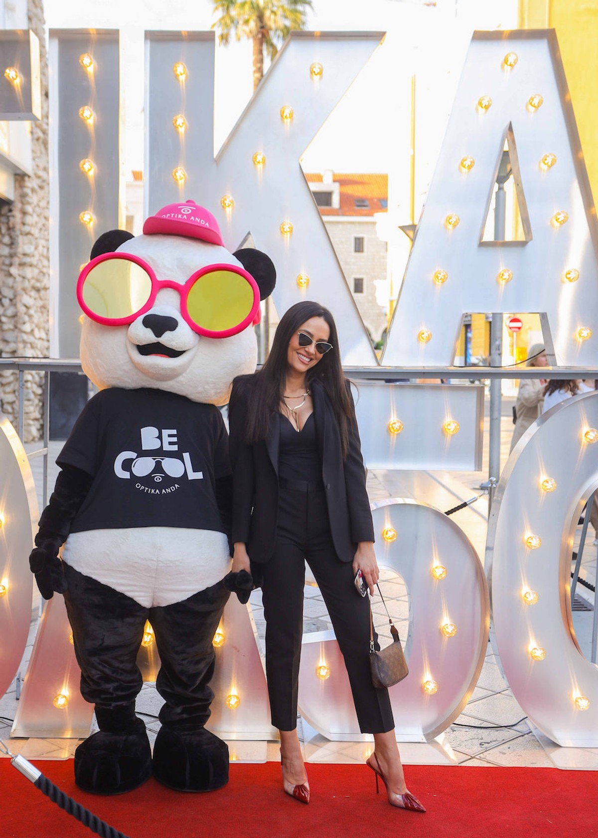 Petar Grašo i Tonči Huljić na svečanom eventu u čast otvorenja 50. poslovnice Optike Anda! 