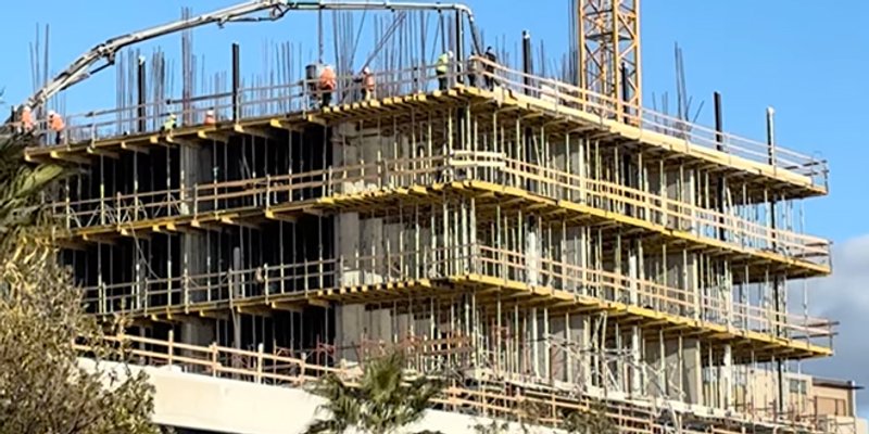 VIDEO: Novi kat hotela Marjan raste i u zadnjem tjednu 2025.