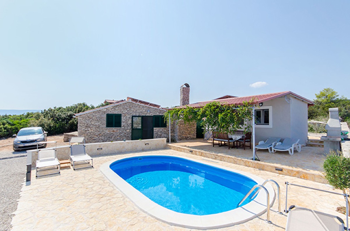 FOTOGALERIJA Top 3 kuće na osami s bazenom!