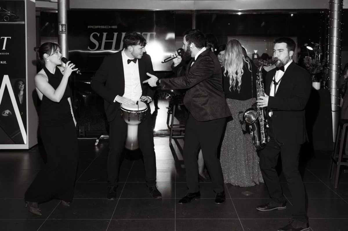 Porshe Cayenne Electric