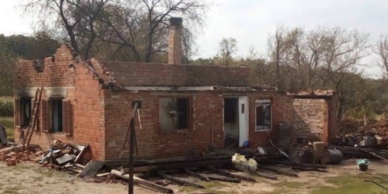 VATROGASCI ZA VATROGASCA Pomažu kolegi kojem je dom progutala vatra