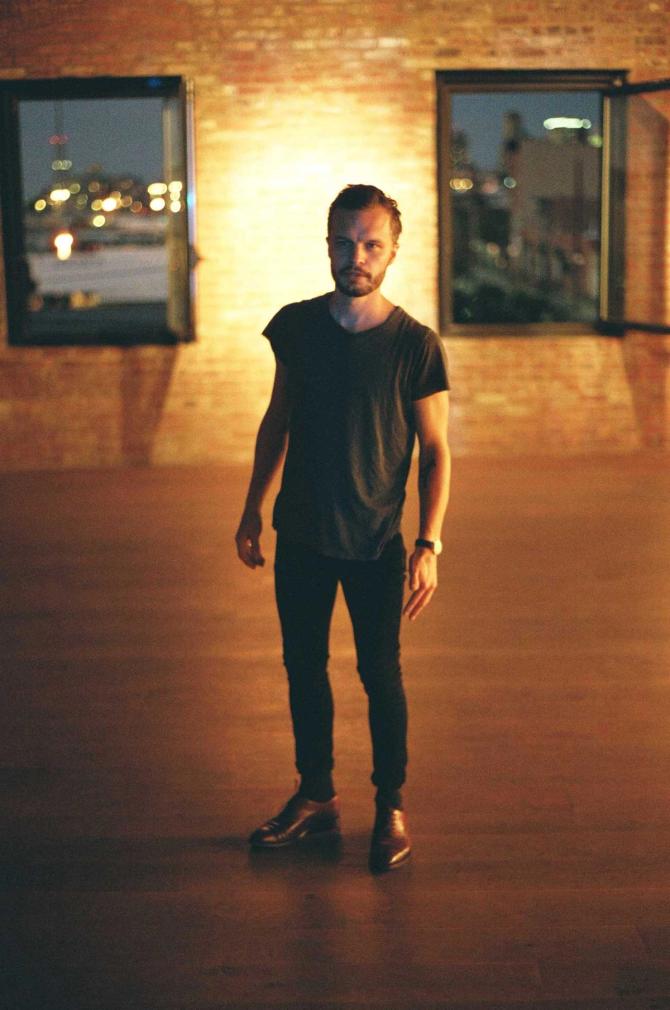 tallest man on earth photo