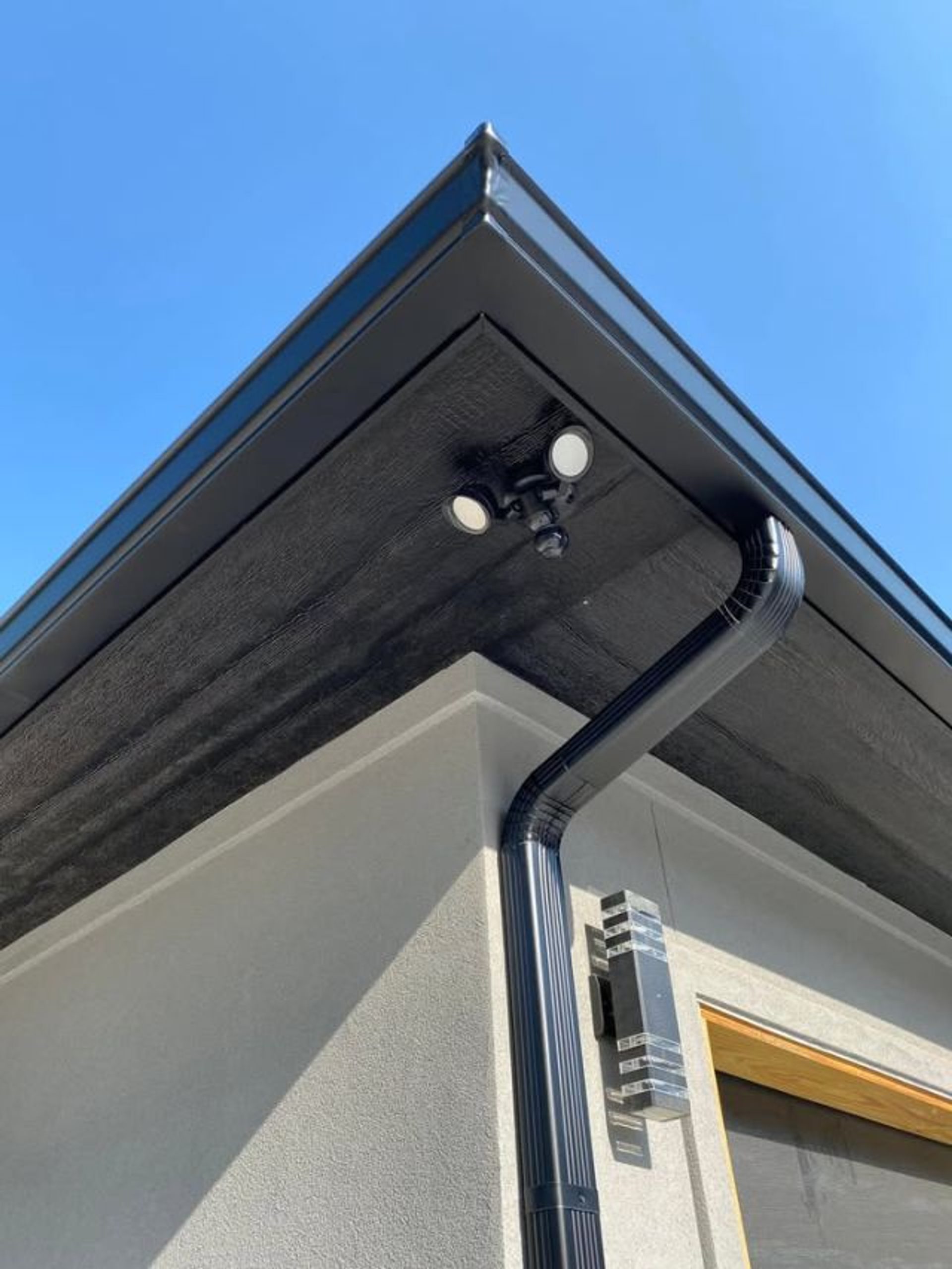 Gutter and Downspout Sizing Principles in Residential Applications