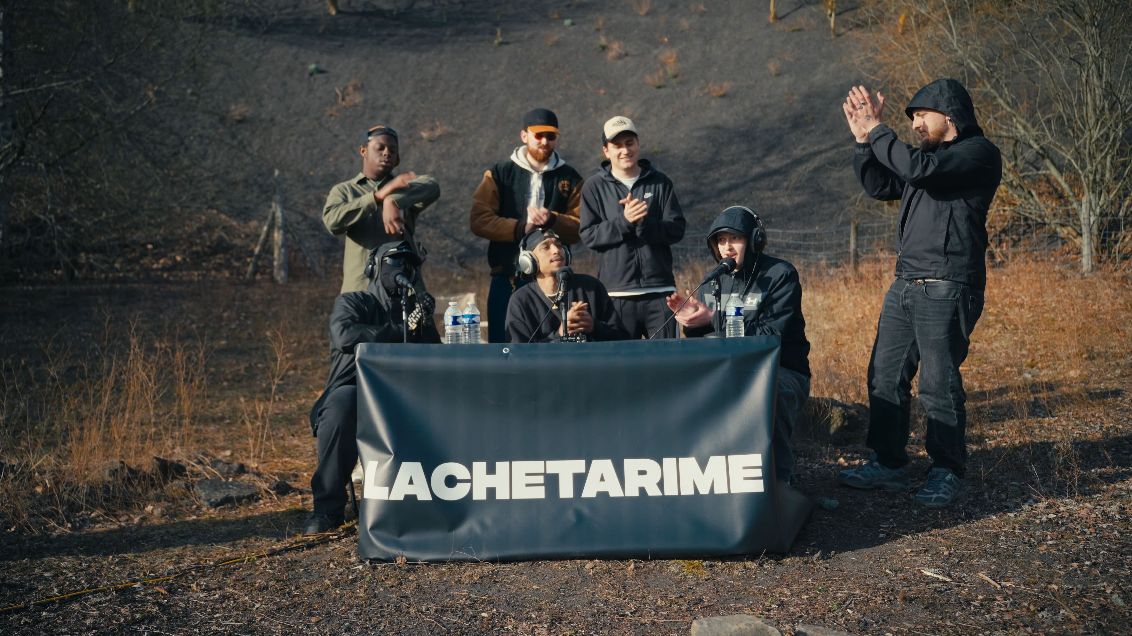 Plan principal avec tous les rappeurs présent sur la vidéo