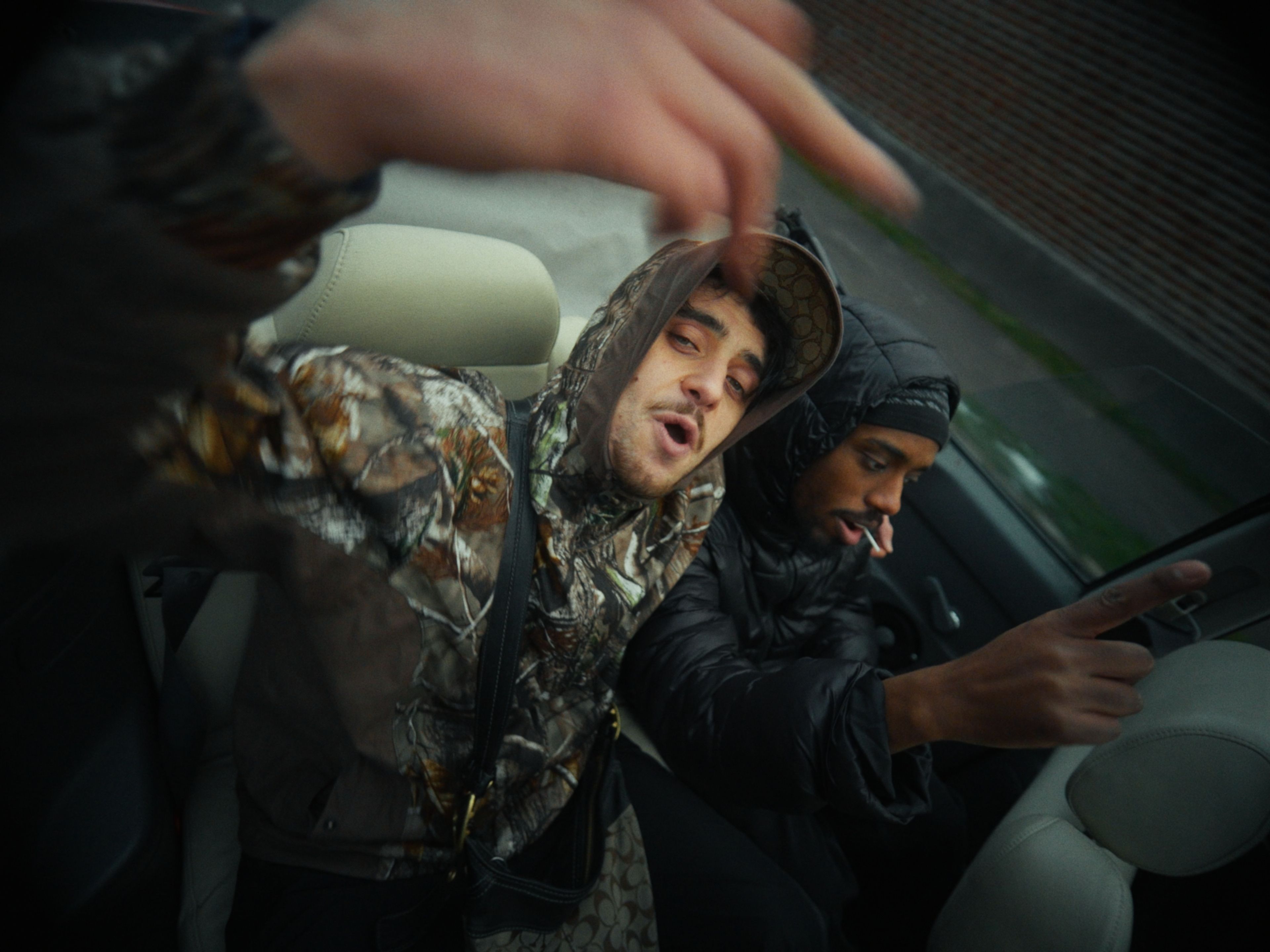 Minature Youtube du clip.