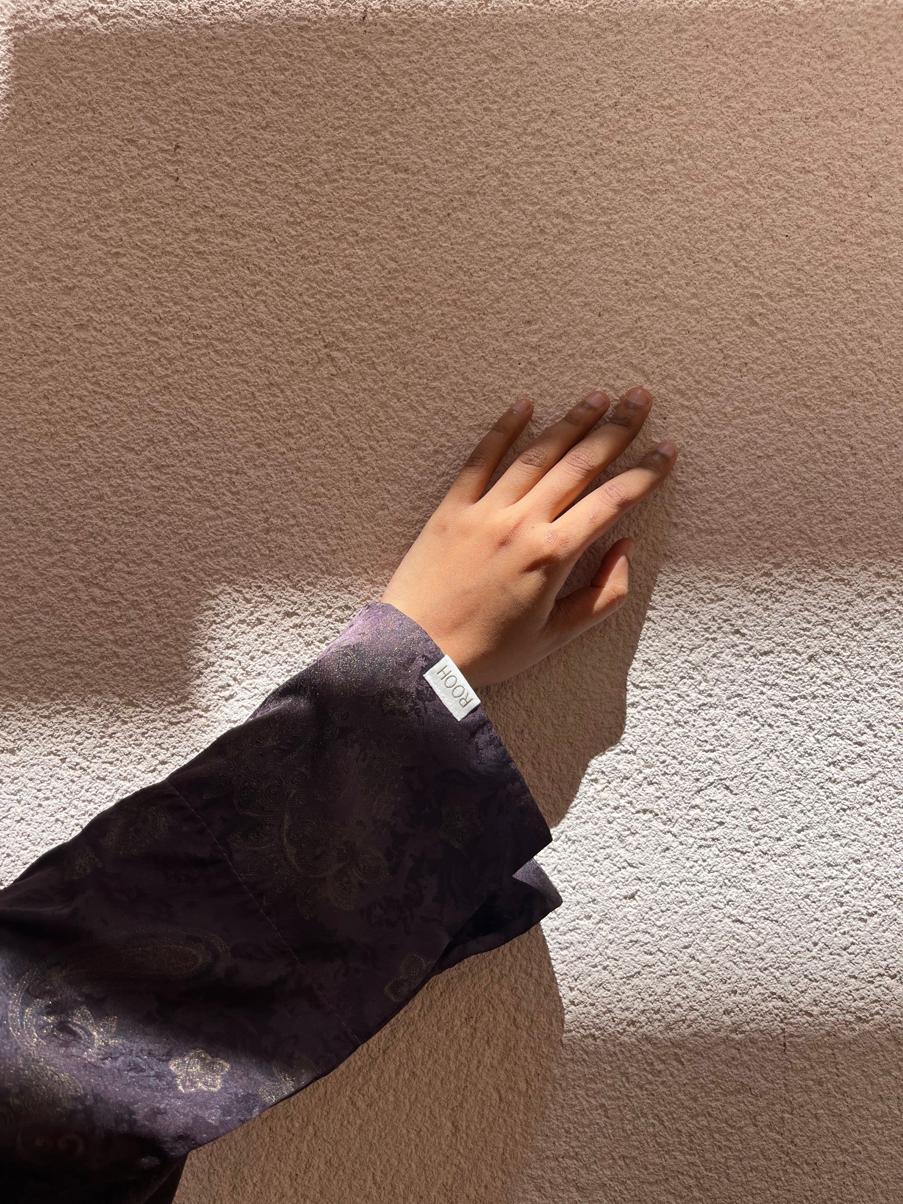 Plum Paisley Premium Abaya - View 4