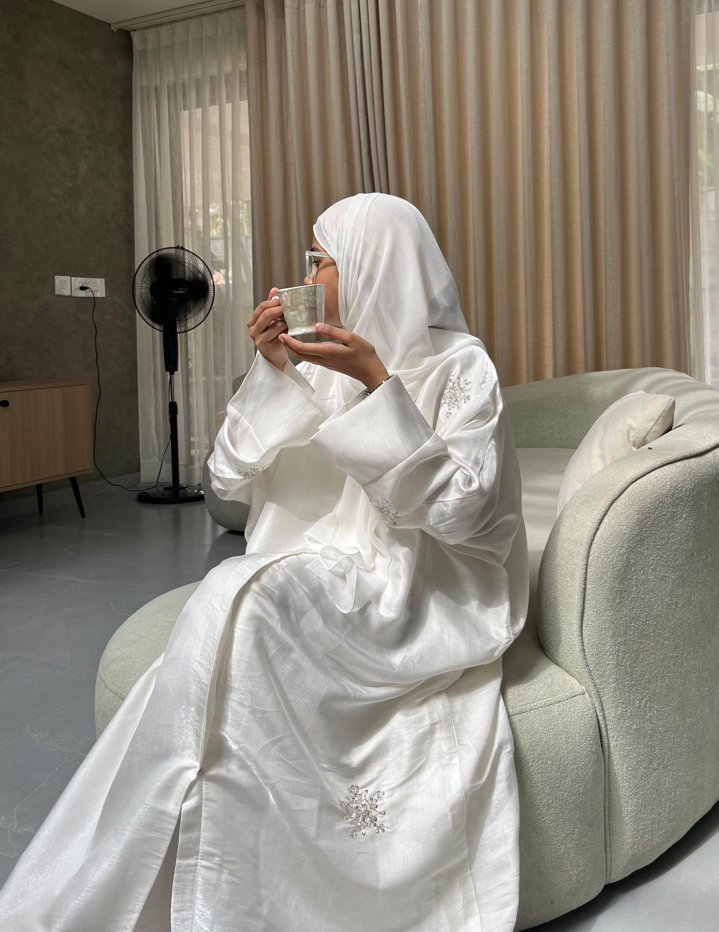 White Shimmer Premium Abaya