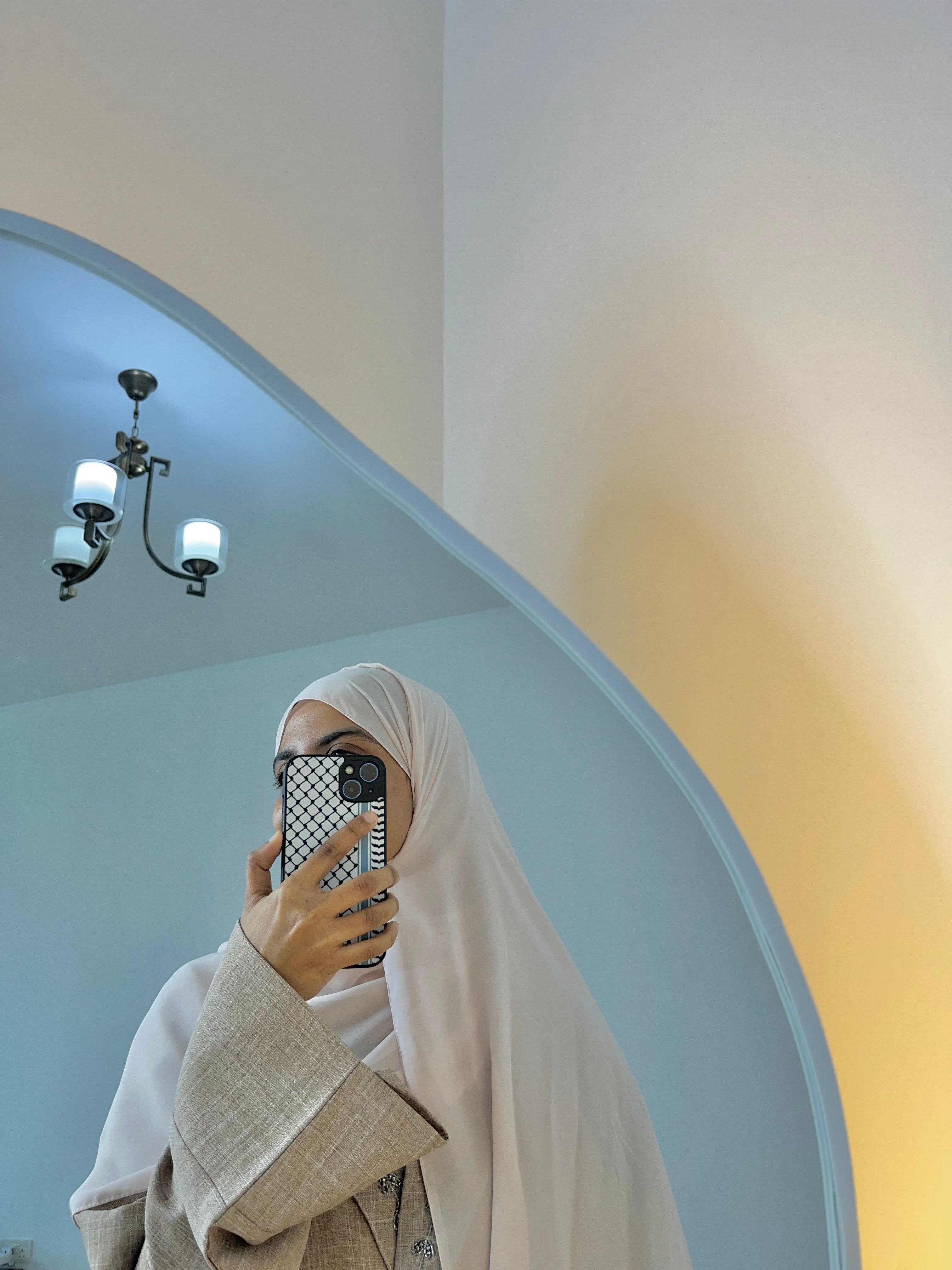 Rosevine Embroidered Abaya - View 3