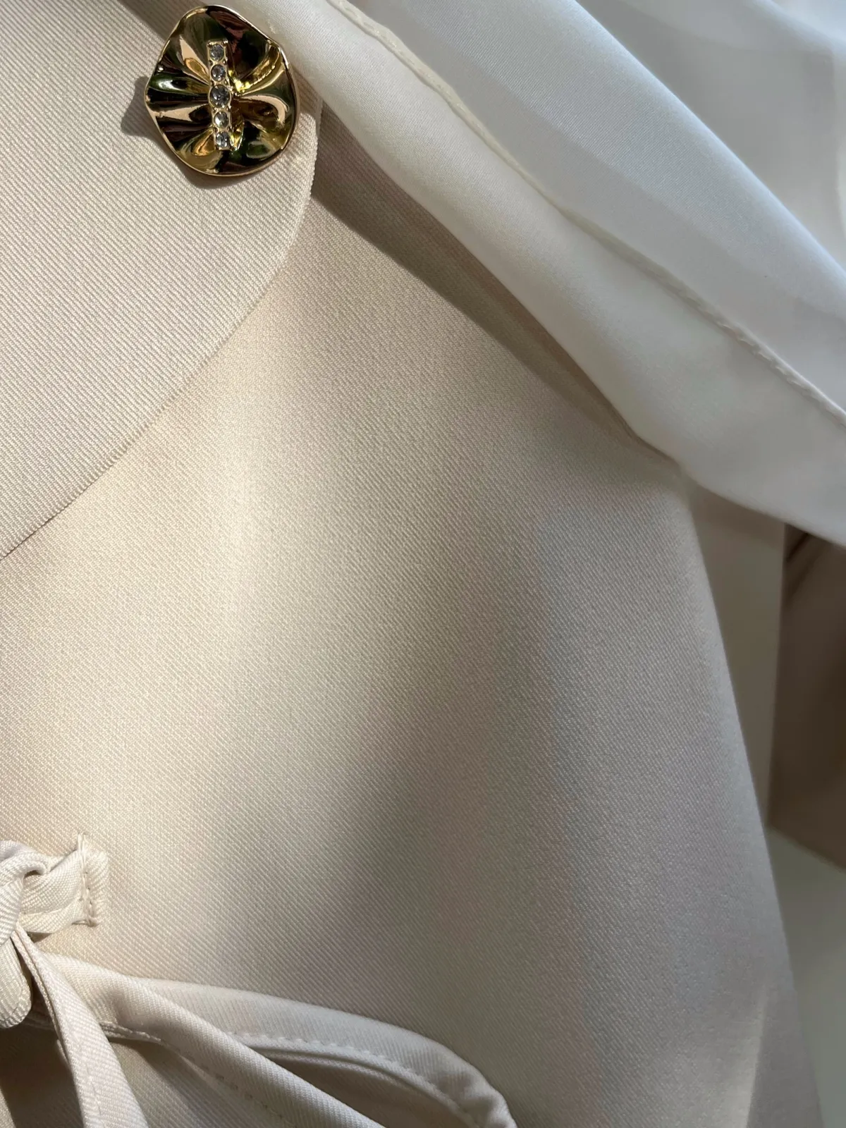 Noor Off-White Abaya - View 3