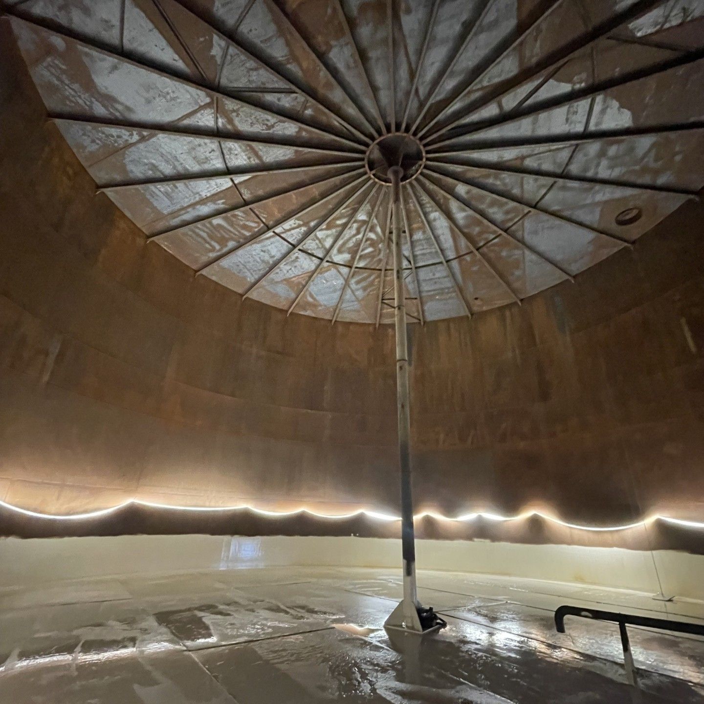 Secondary image of this section