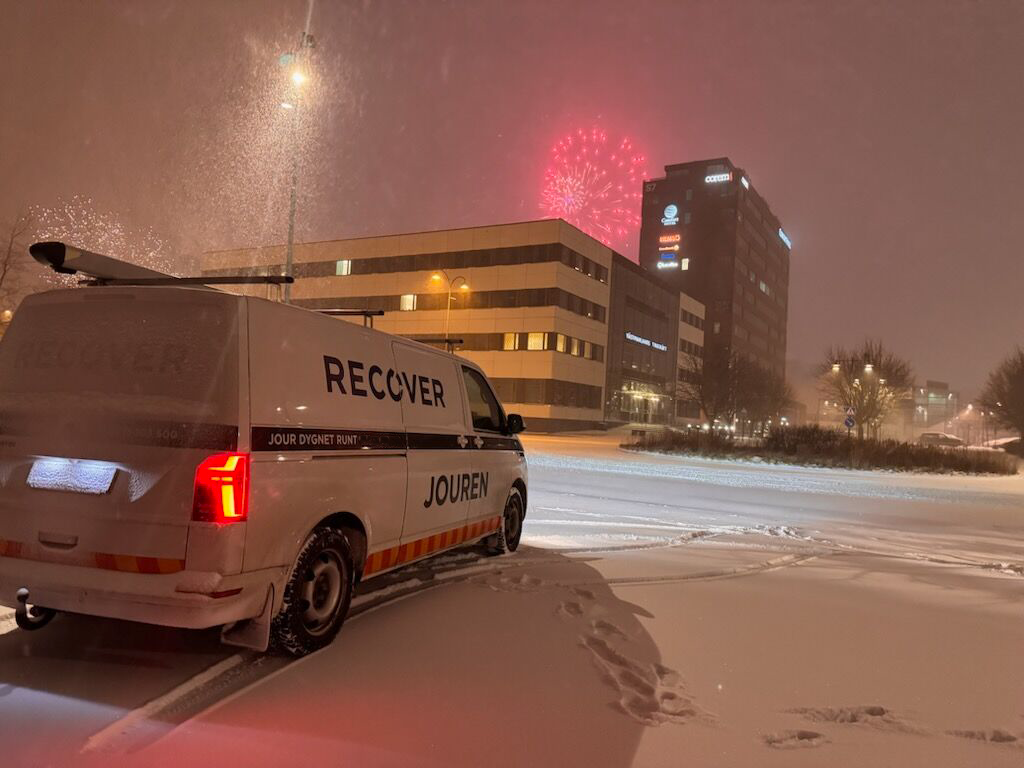 Jourbil och fyrverkerier