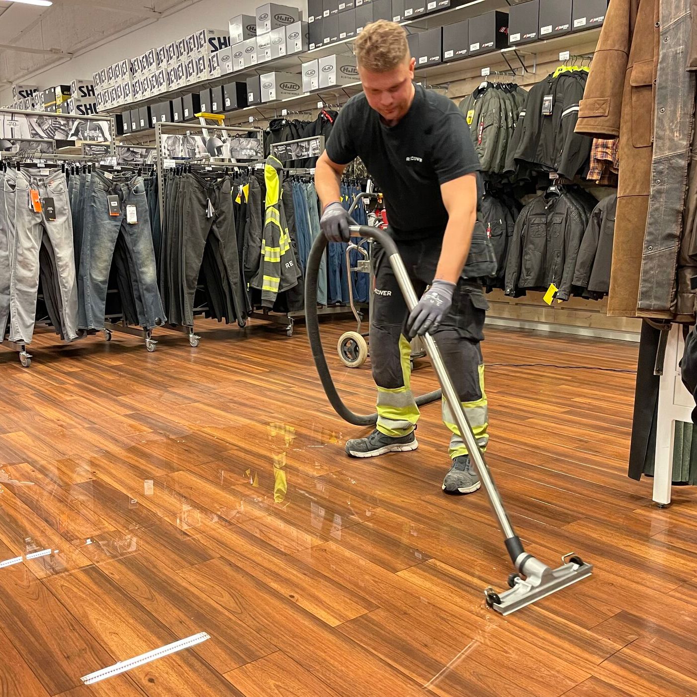 Secondary image of this section