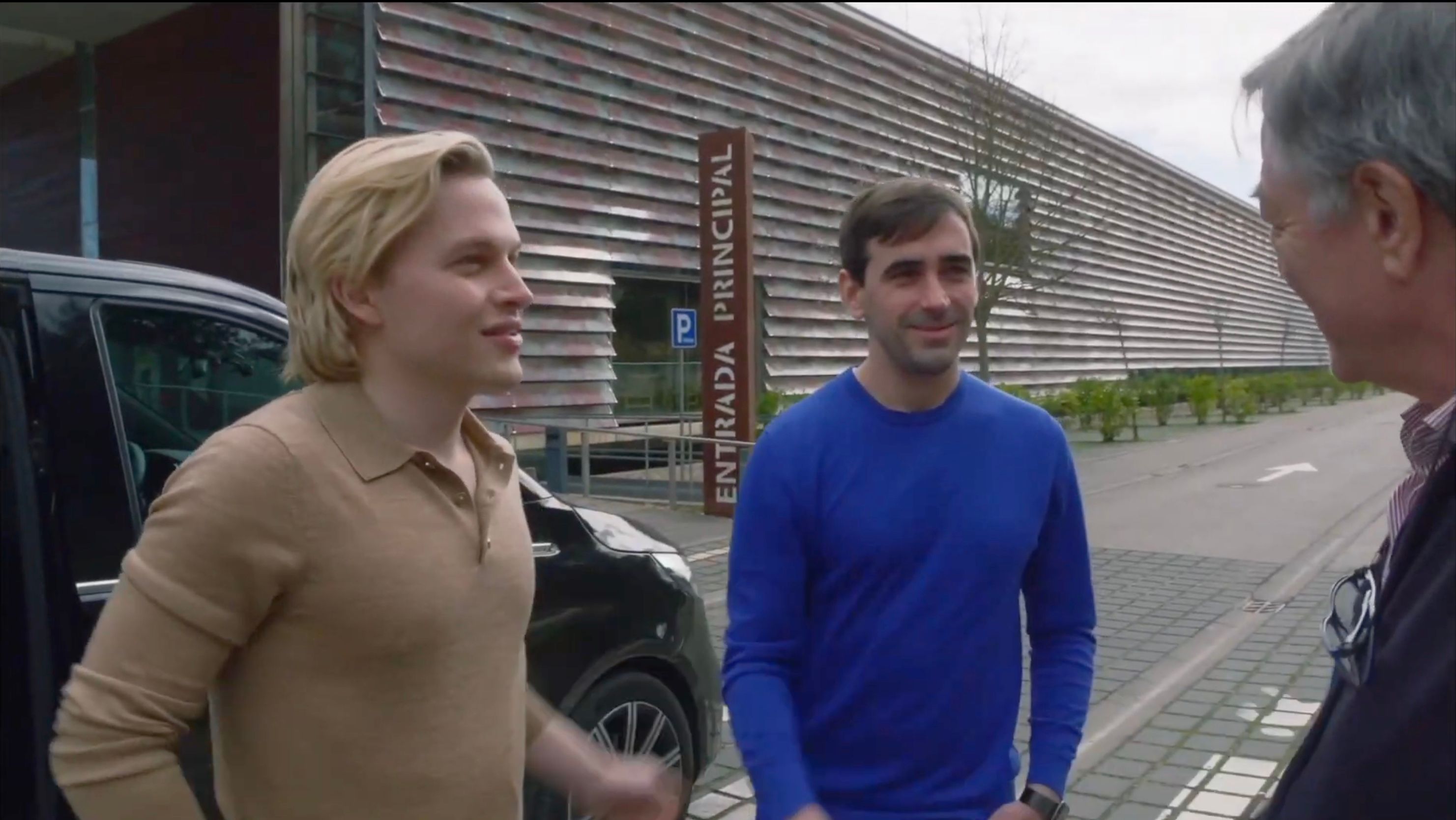 Ronan Farrow visiting Joan Matamala's office, where the first live infection of Candiru was discovered.