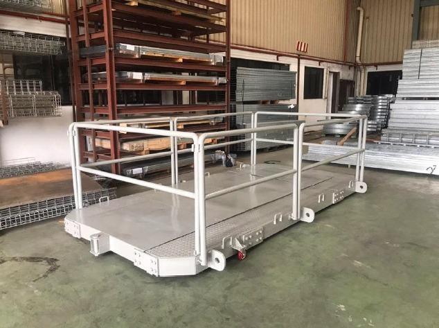 Finished lifting platform with guard rails in the workshop