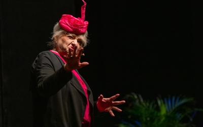 Podróż życia z Anną Seniuk