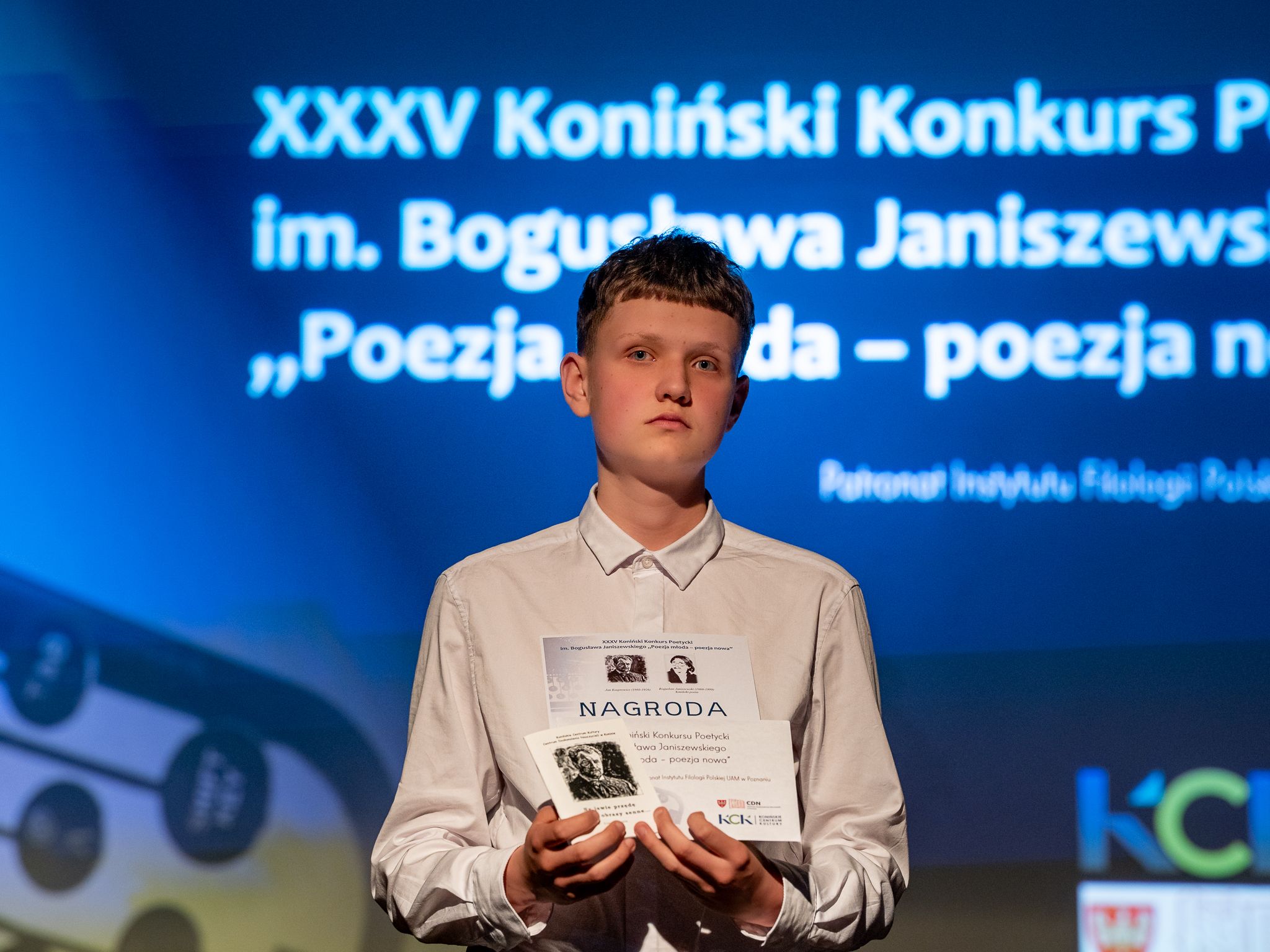 Poezja wciąż młoda