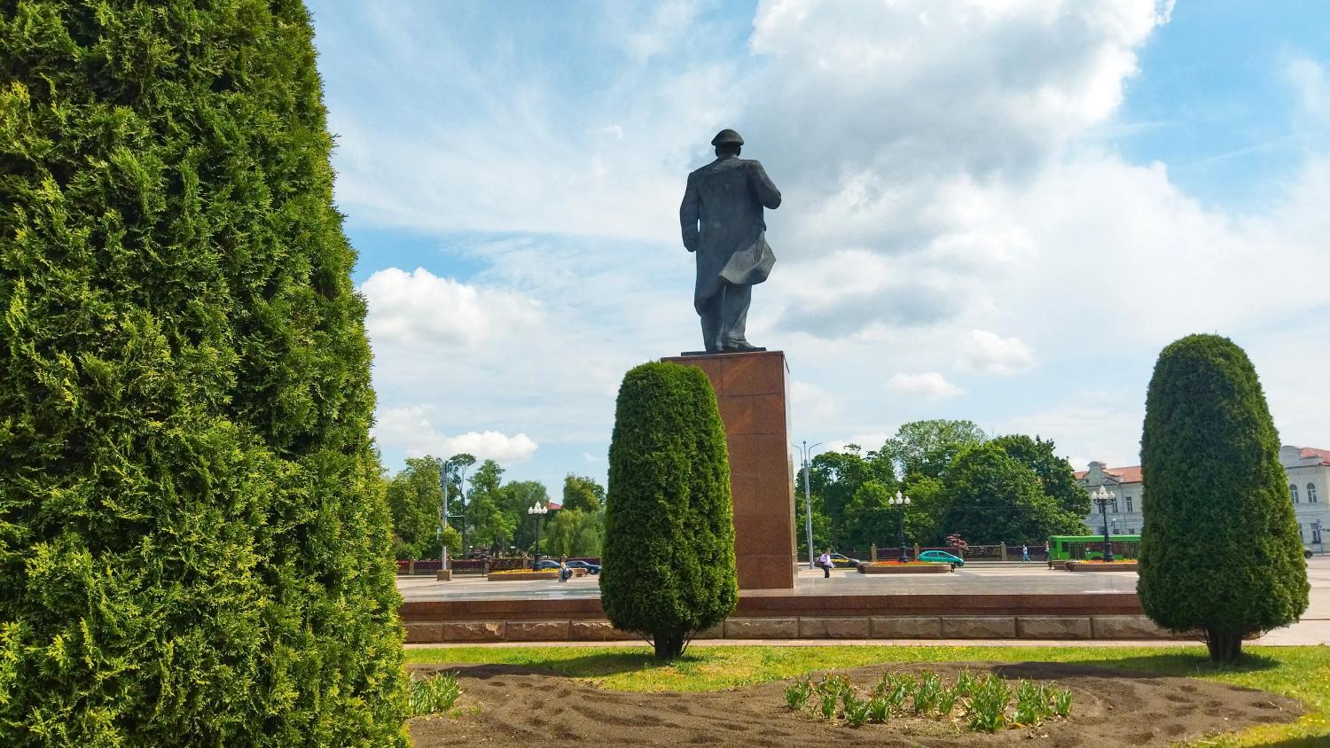 Памятник Ленину на площади Ленина в Гродно.