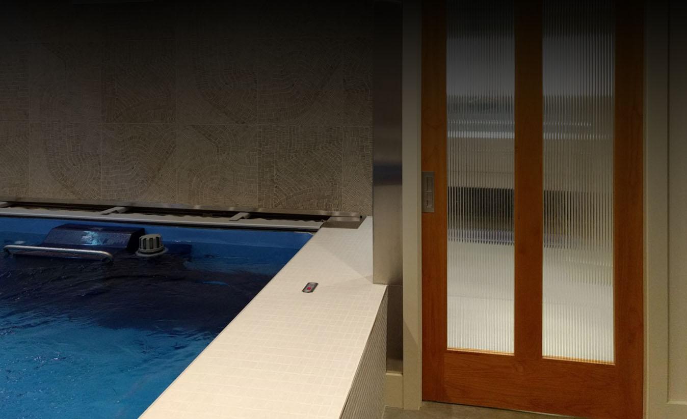 CL400 Magnetic with privacy function used in indoor pool setting CL400 Magnetic with privacy function used in indoor pool setting