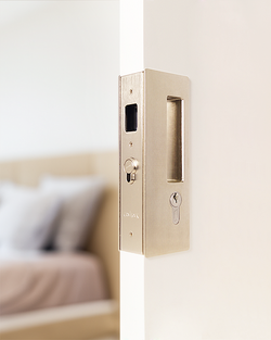 CL400 Magnetic Key Locking Cavity Slider Handle CL400 Magnetic Key Locking Cavity Slider Handle