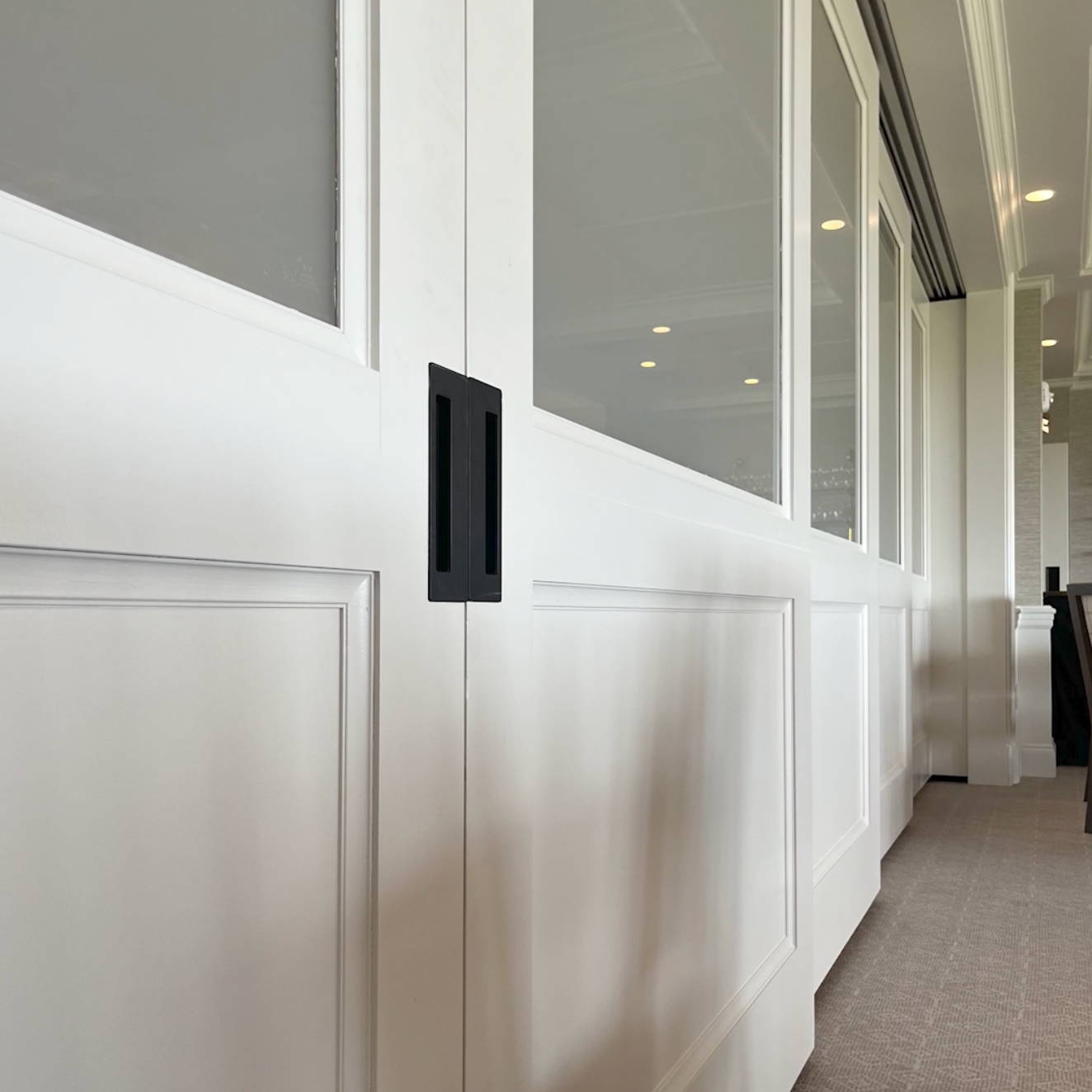 Bi-Parting Overtaking Doors Bi-Parting Overtaking Doors