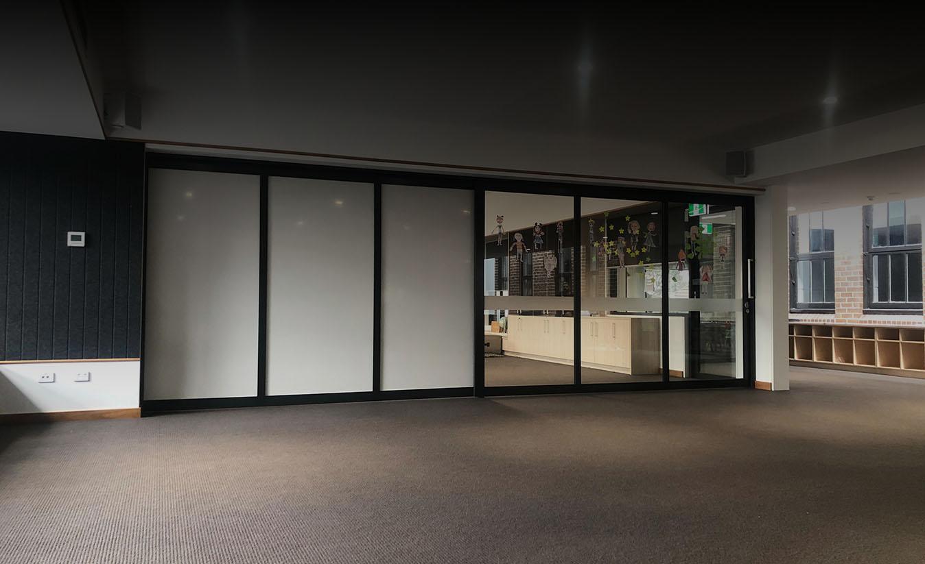 CS Overtaking Cavity Slider with NewYorker door system within School CS Overtaking Cavity Slider with NewYorker door system within School